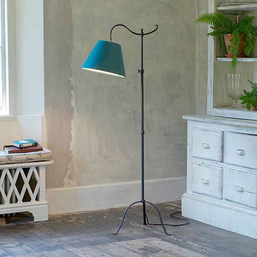 Nayland Adjustable Reading Lamp