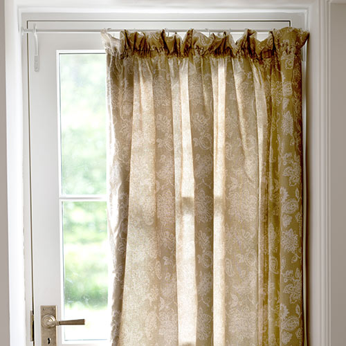 Curtain in Gold Cavendish