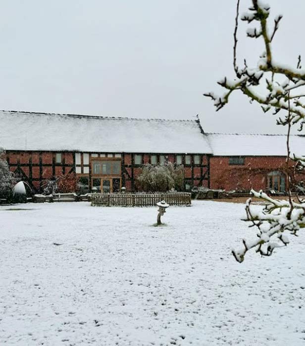 17th century grade 2 listed barn